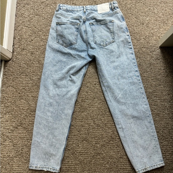 Zara- Washed Mom Jeans - Picture 2 of 4